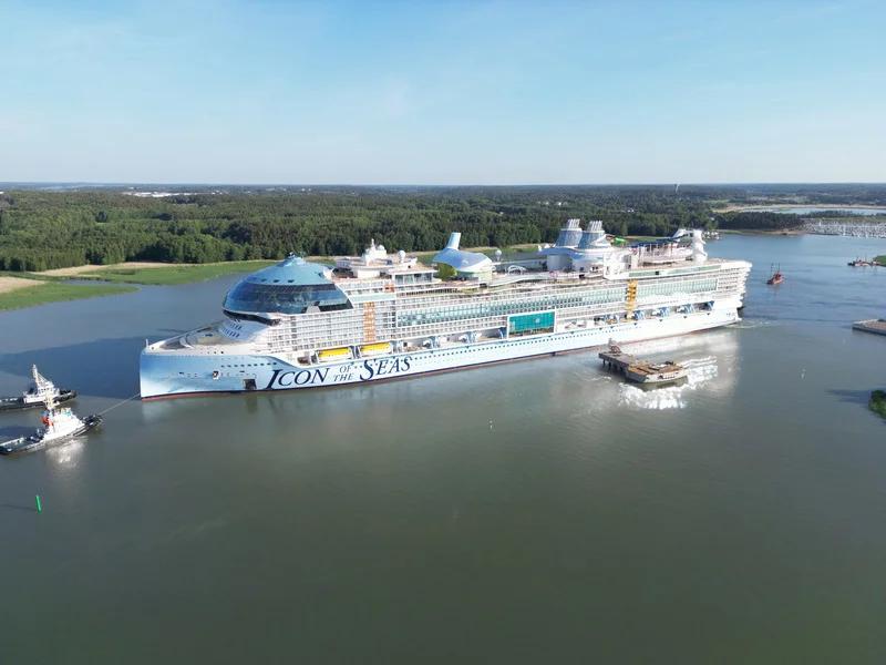 First photos: Icon of the Seas during sea trials